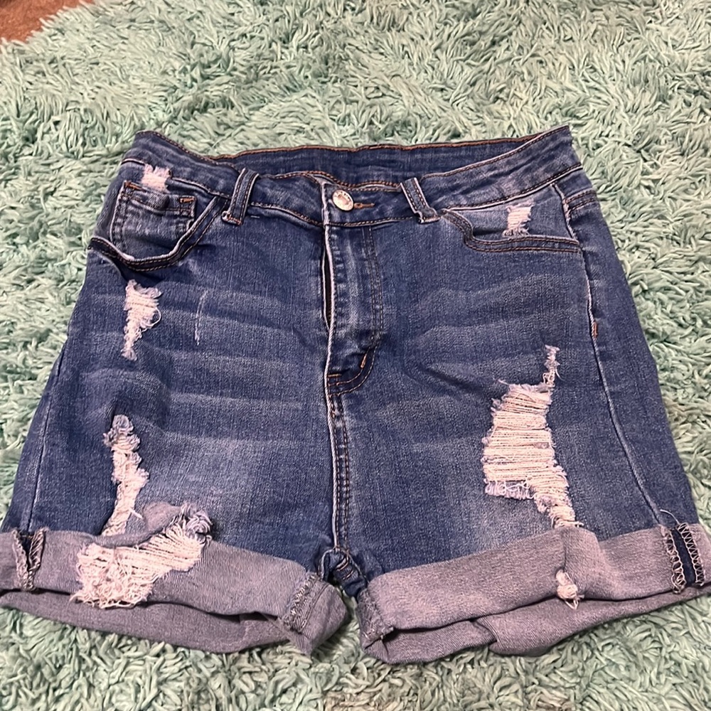 Blue, medium jean shorts. From Shien